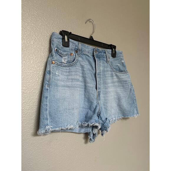 Levi's Ribcage Light Wash Button Fly Cotton Blend High Rise Shorts Size 31 - Picture 2 of 7
